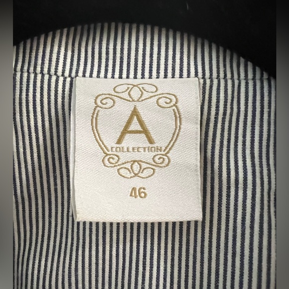 Navy and white pinstripe stylish professional blazer - Size 46/ 12 - Picture 4 of 5